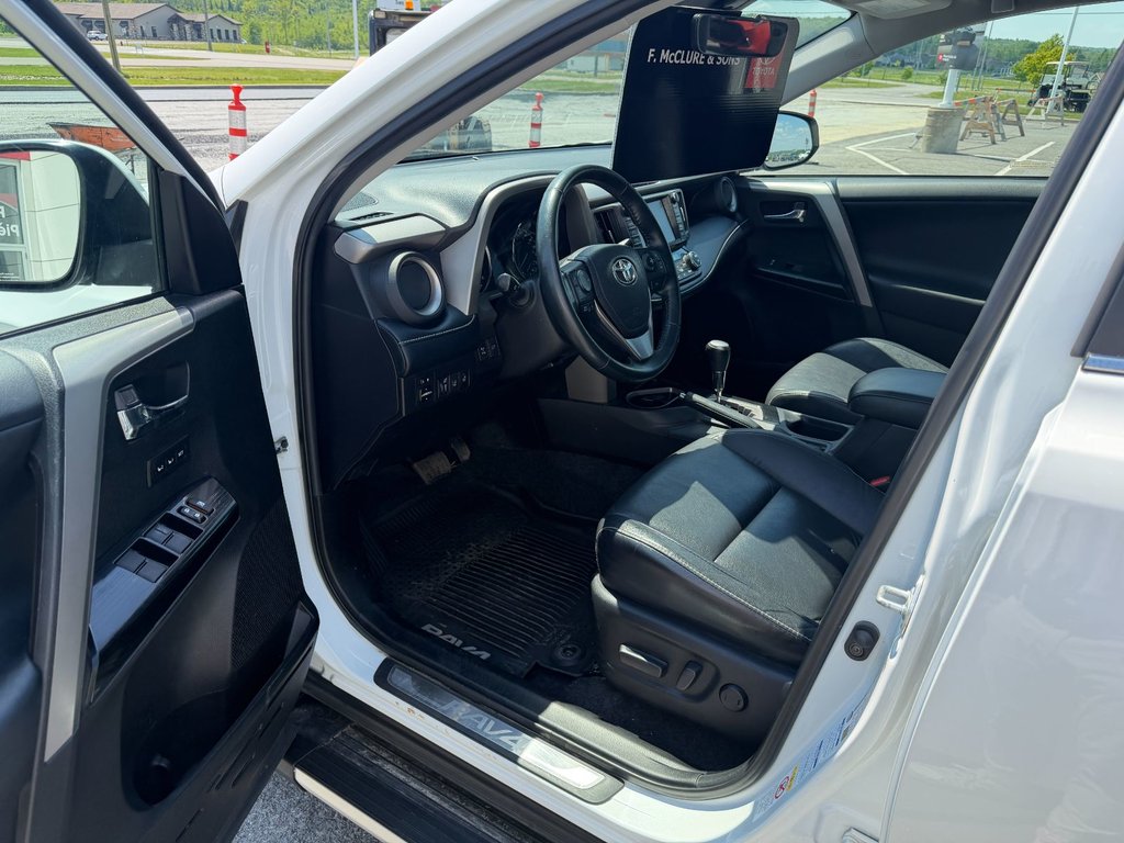 2018 Toyota RAV4 Limited in Grand Falls, New Brunswick - 14 - w1024h768px