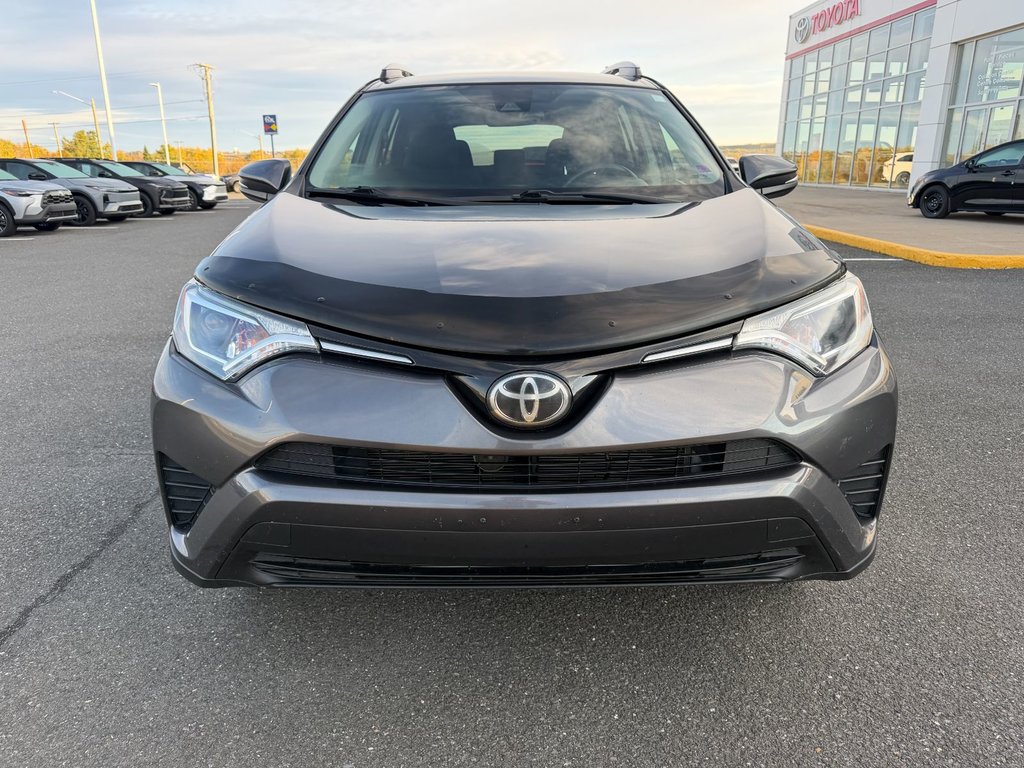 Toyota RAV4 LE AWD 2018 à Grand-Sault, Nouveau-Brunswick - 8 - w1024h768px