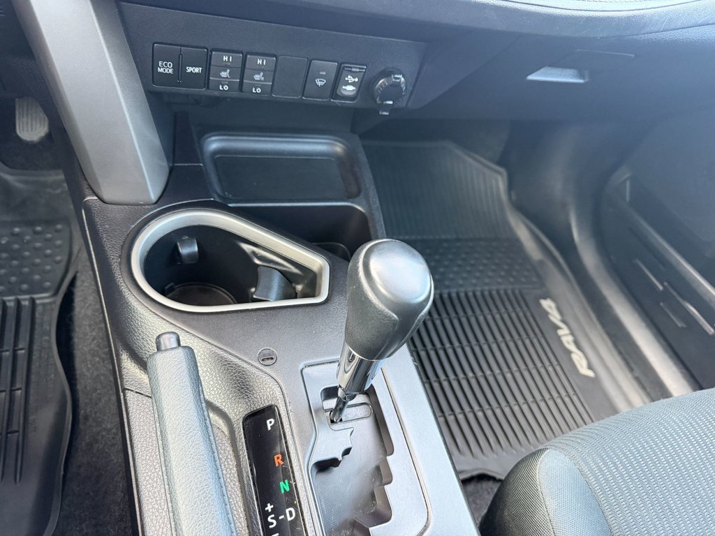Toyota RAV4 LE AWD 2018 à Grand-Sault, Nouveau-Brunswick - 18 - w1024h768px
