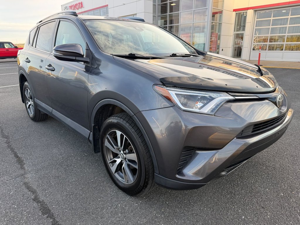 Toyota RAV4 LE AWD 2018 à Grand-Sault, Nouveau-Brunswick - 9 - w1024h768px
