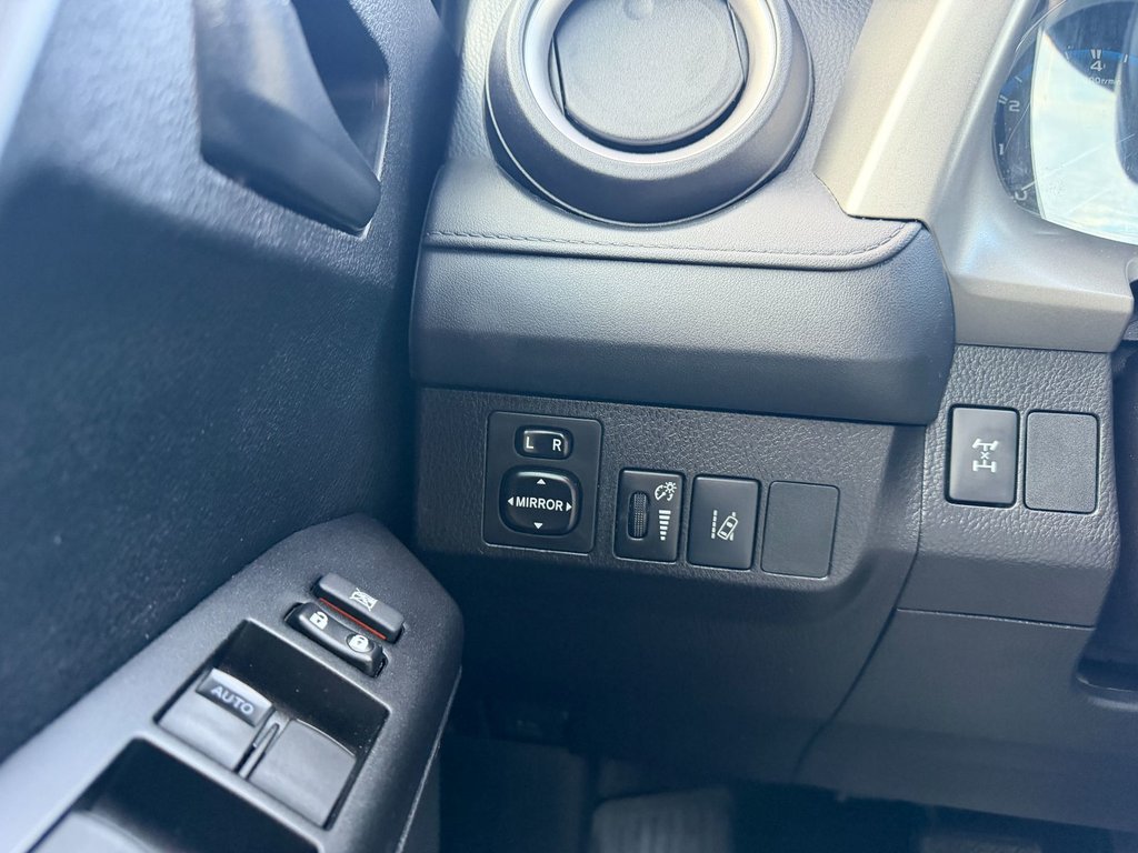 Toyota RAV4 LE AWD 2018 à Grand-Sault, Nouveau-Brunswick - 15 - w1024h768px