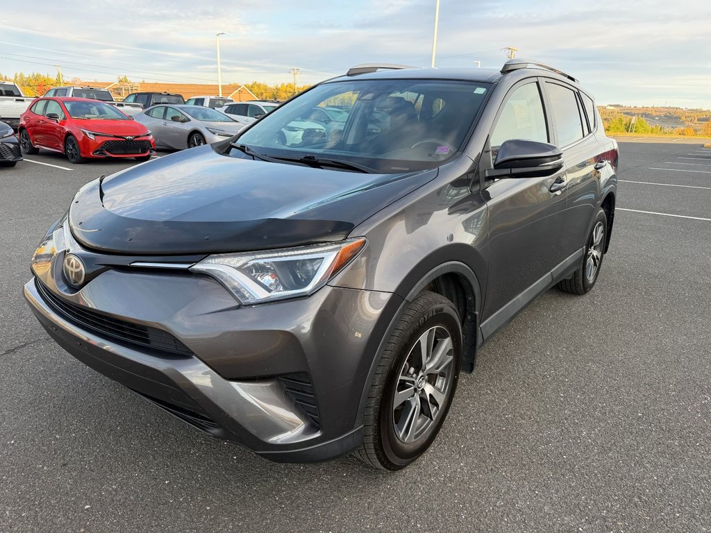 Toyota RAV4 LE AWD 2018 à Grand-Sault, Nouveau-Brunswick - 7 - w1024h768px