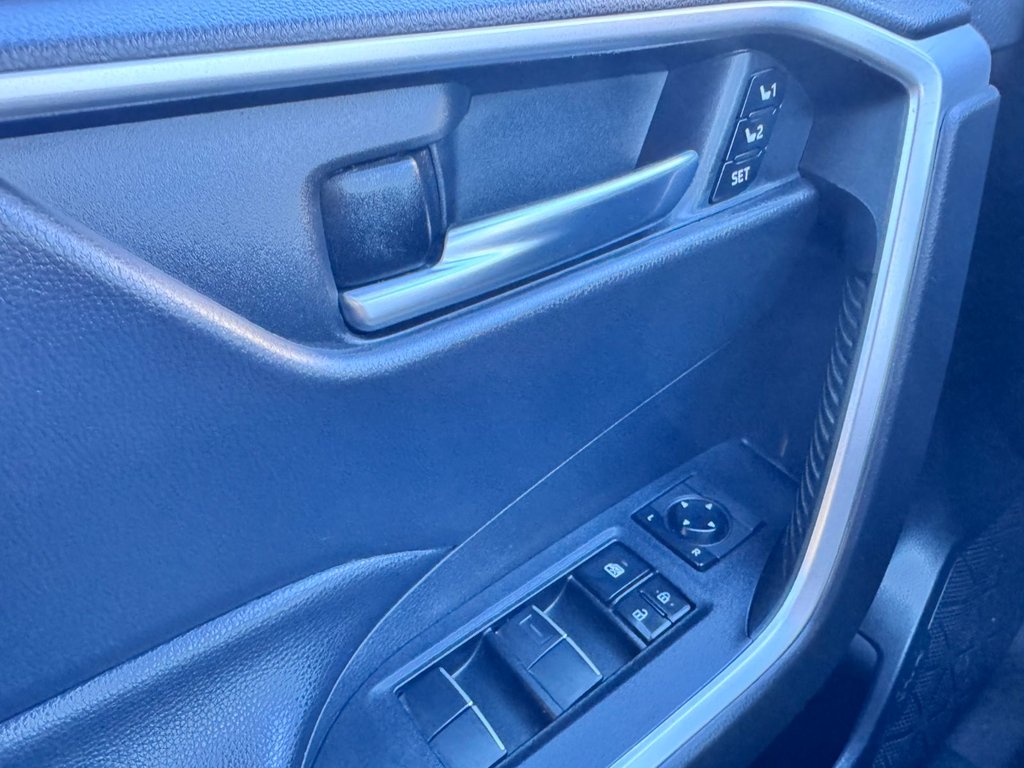 2019 Toyota RAV4 XLE PREMIUM in Grand Falls, New Brunswick - 17 - w1024h768px