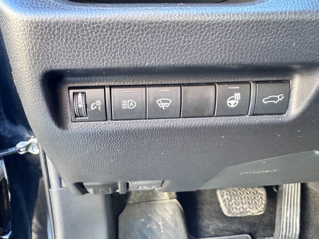 2019 Toyota RAV4 XLE PREMIUM in Grand Falls, New Brunswick - 16 - w1024h768px