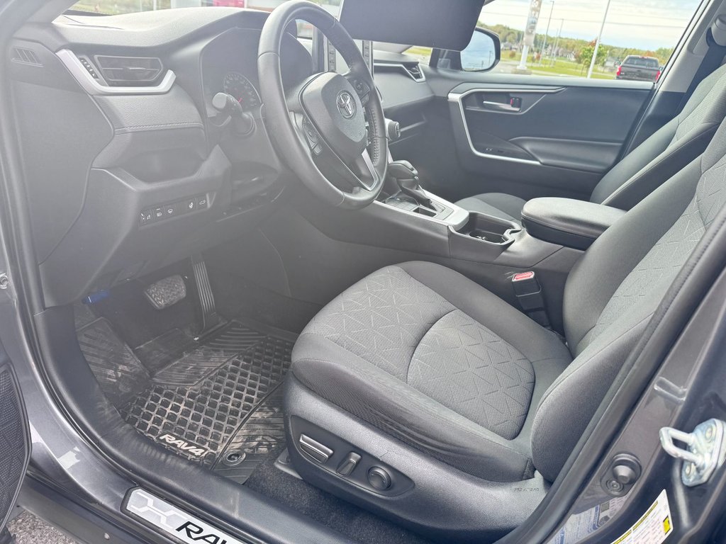 Toyota RAV4 XLE 2020 à Grand-Sault, Nouveau-Brunswick - 15 - w1024h768px