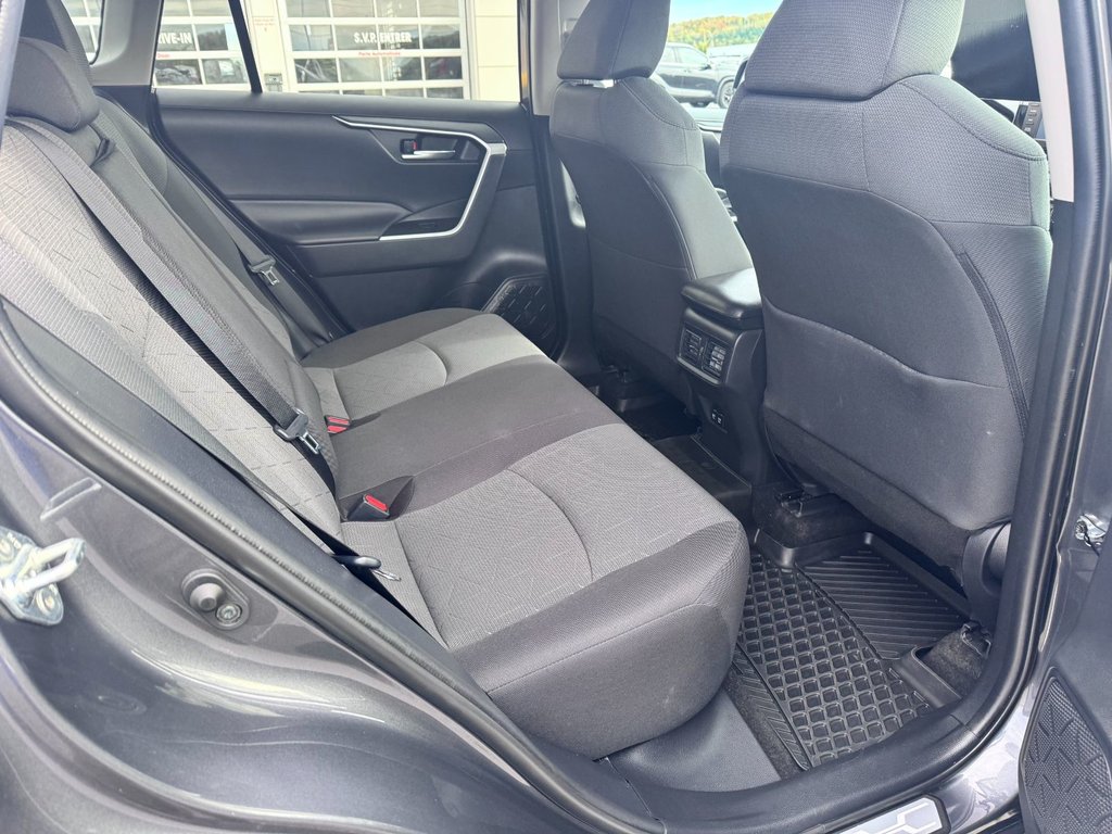 Toyota RAV4 XLE 2020 à Grand-Sault, Nouveau-Brunswick - 11 - w1024h768px