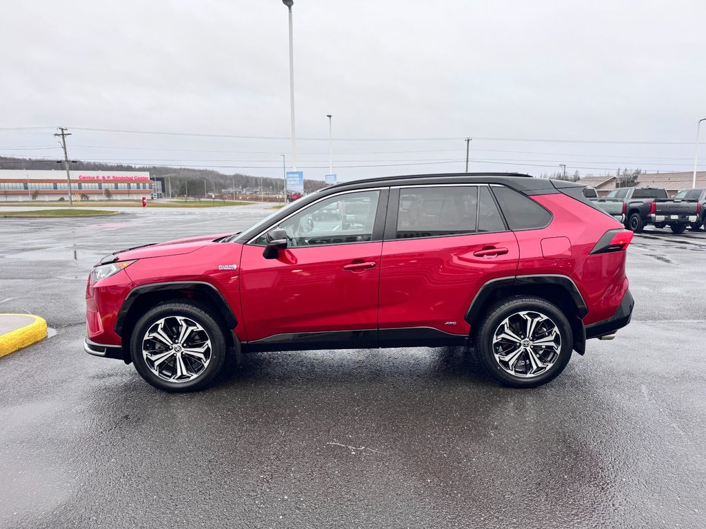 2021  RAV4 XSE PLUG IN HYBRID in Grand Falls, New Brunswick - 7 - w1024h768px