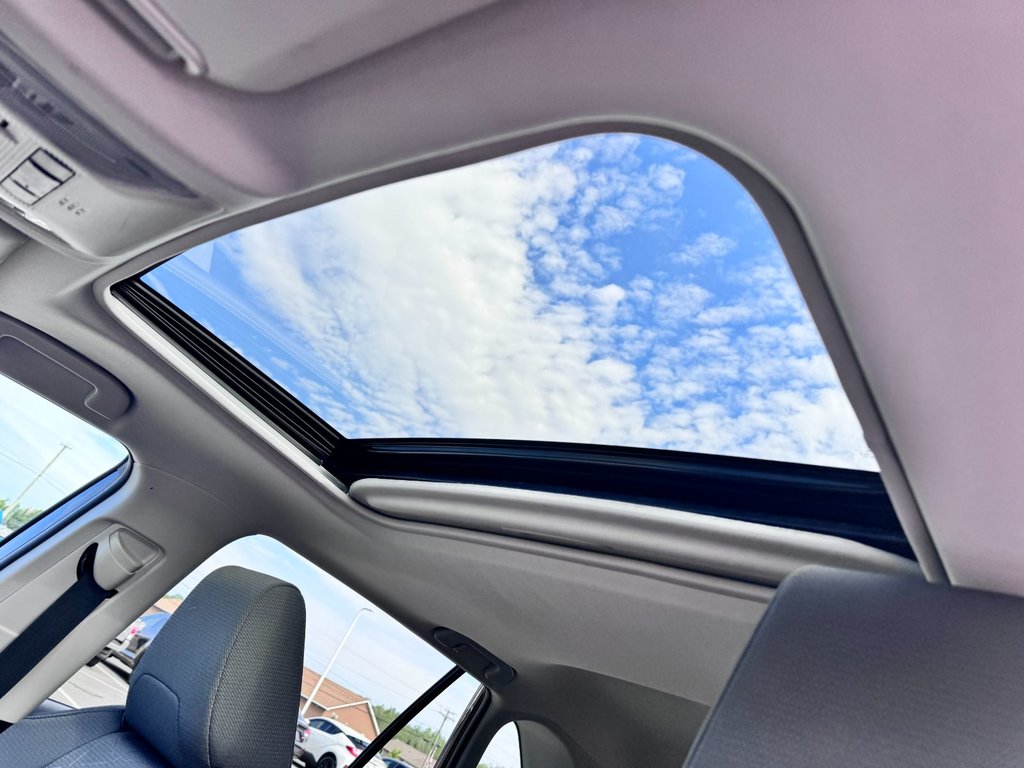 2021 Toyota RAV4 XLE HYBRID in Grand Falls, New Brunswick - 17 - w1024h768px