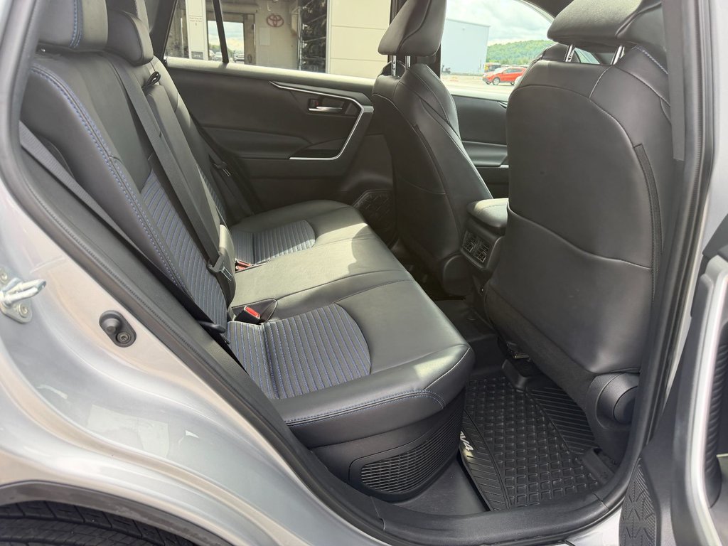 Toyota RAV4 Hybrid XSE 2021 à Grand-Sault, Nouveau-Brunswick - 11 - w1024h768px