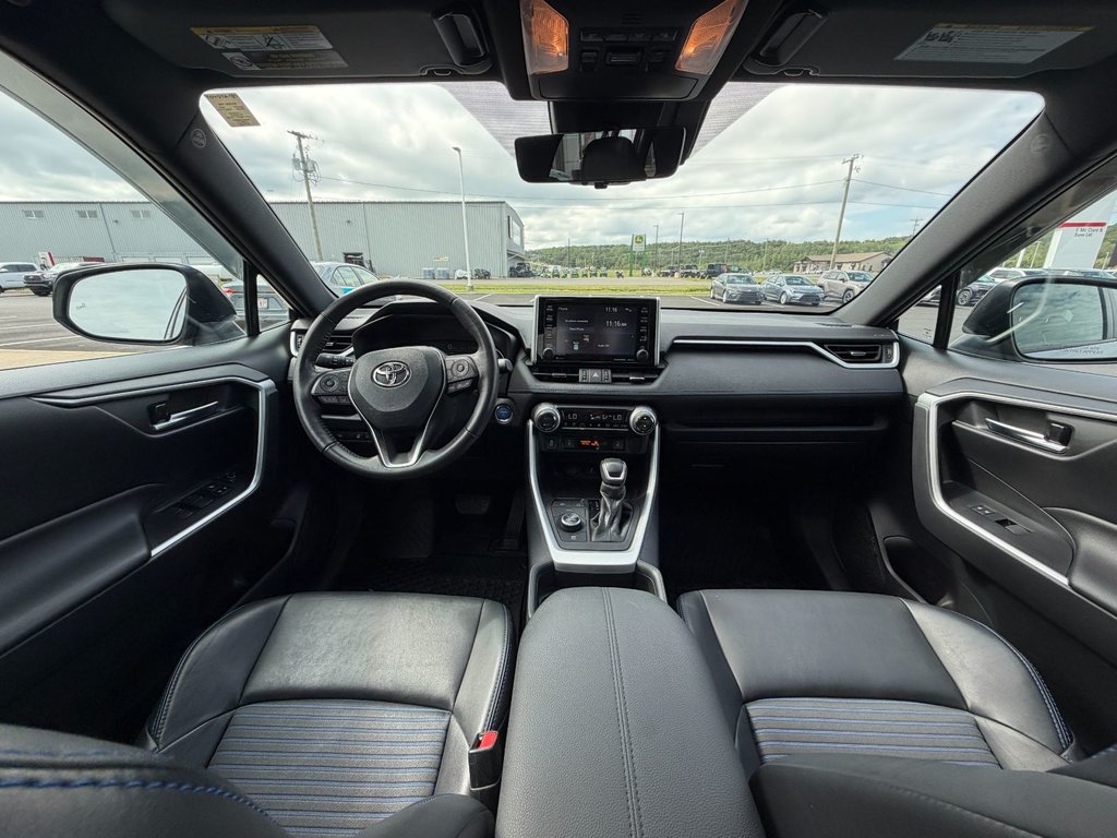 Toyota RAV4 Hybrid XSE 2021 à Grand-Sault, Nouveau-Brunswick - 21 - w1024h768px