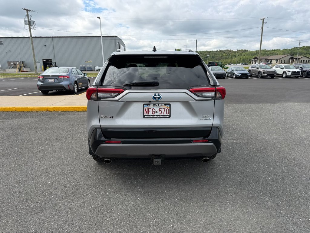 Toyota RAV4 Hybrid XSE 2021 à Grand-Sault, Nouveau-Brunswick - 4 - w1024h768px