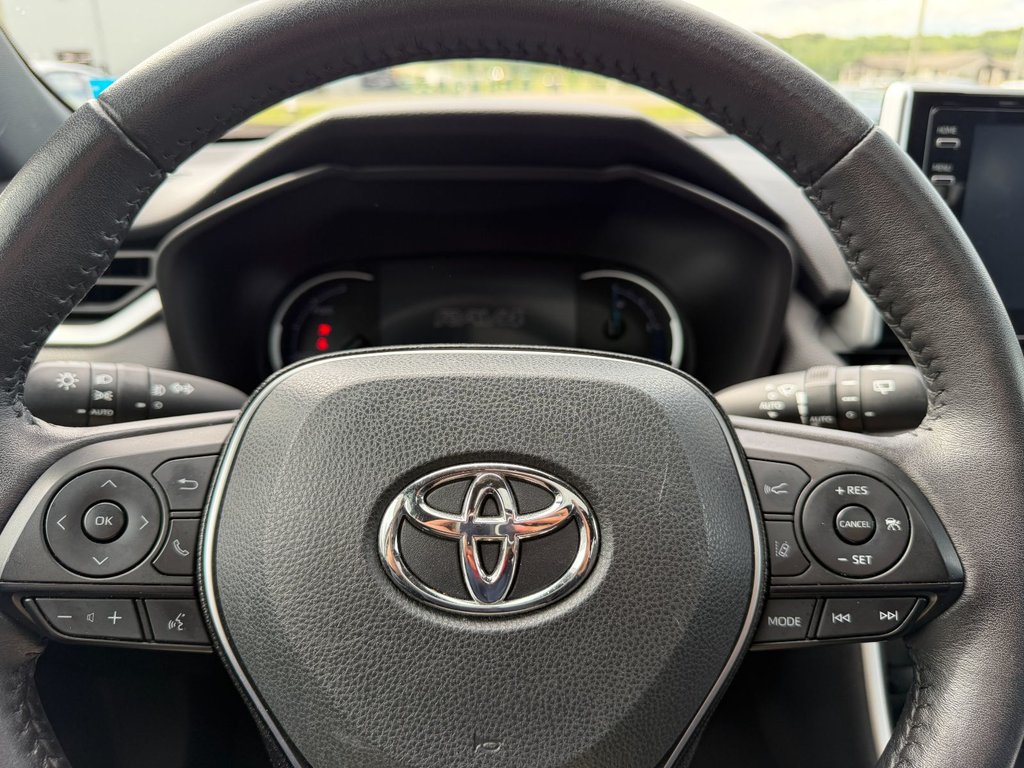 Toyota RAV4 Hybrid XSE 2021 à Grand-Sault, Nouveau-Brunswick - 16 - w1024h768px