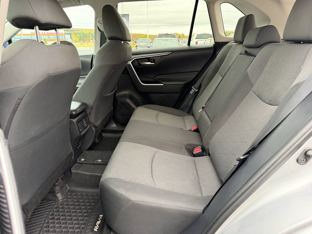 Toyota RAV4 XLE 2021 à Grand-Sault, Nouveau-Brunswick - 13 - w1024h768px