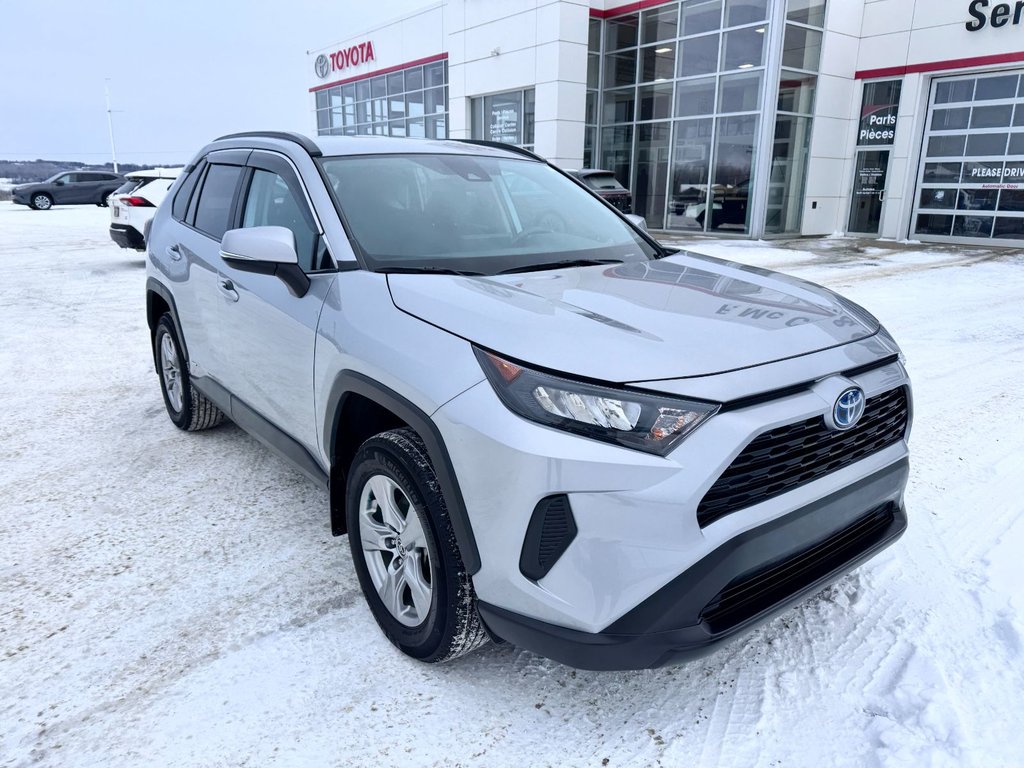 Toyota RAV4  2022 à Grand-Sault, Nouveau-Brunswick - 12 - w1024h768px