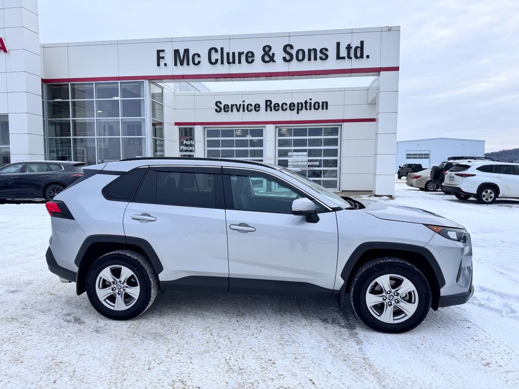 Toyota RAV4  2022 à Grand-Sault, Nouveau-Brunswick - 3 - w1024h768px