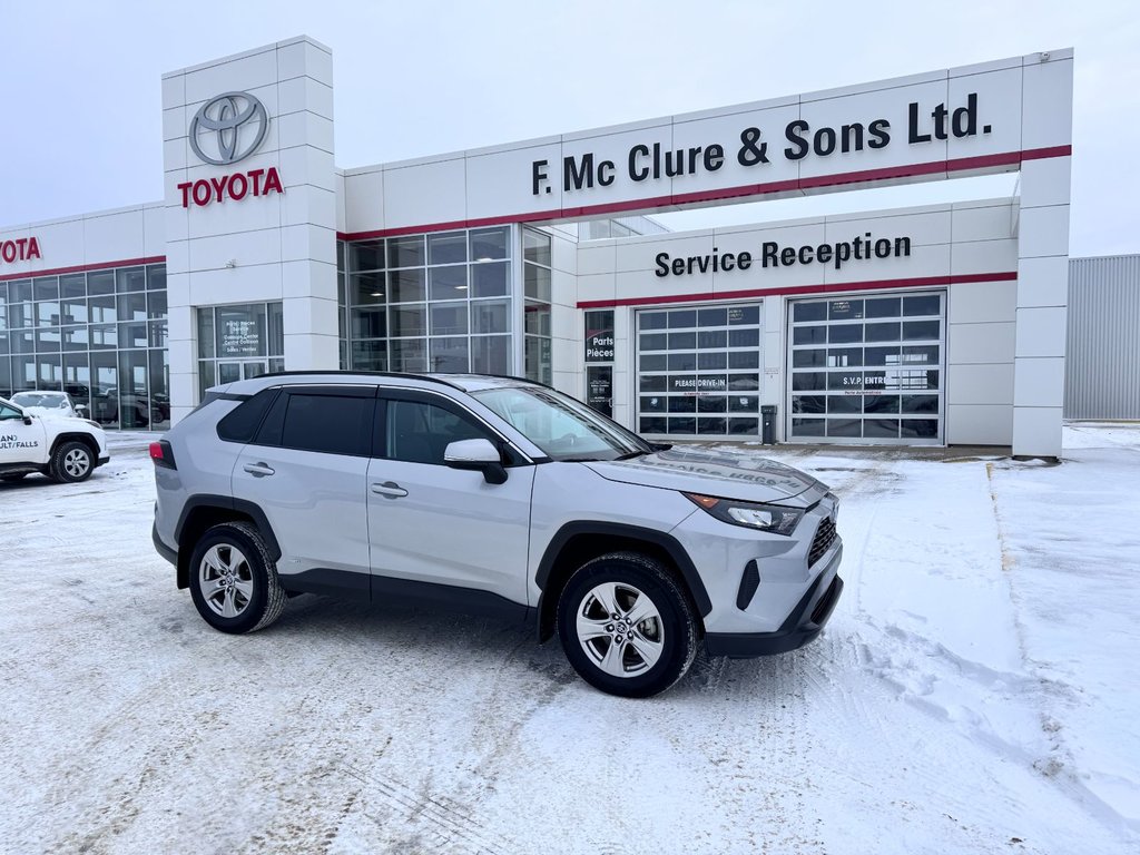 Toyota RAV4  2022 à Grand-Sault, Nouveau-Brunswick - 2 - w1024h768px