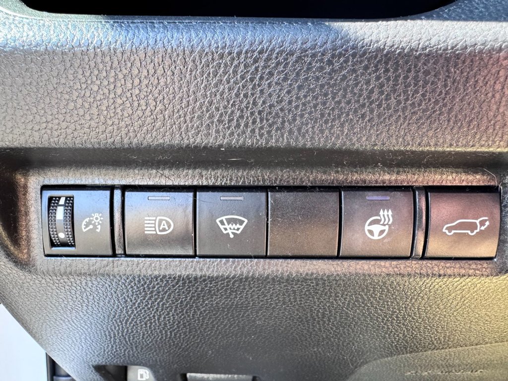 Toyota RAV4 Hybrid SE 2022 à Grand-Sault, Nouveau-Brunswick - 20 - w1024h768px
