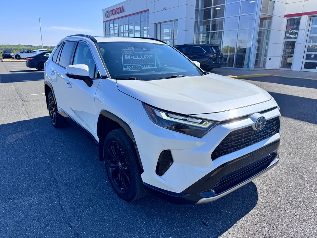 Toyota RAV4 Hybrid SE 2022 à Grand-Sault, Nouveau-Brunswick - 10 - w1024h768px