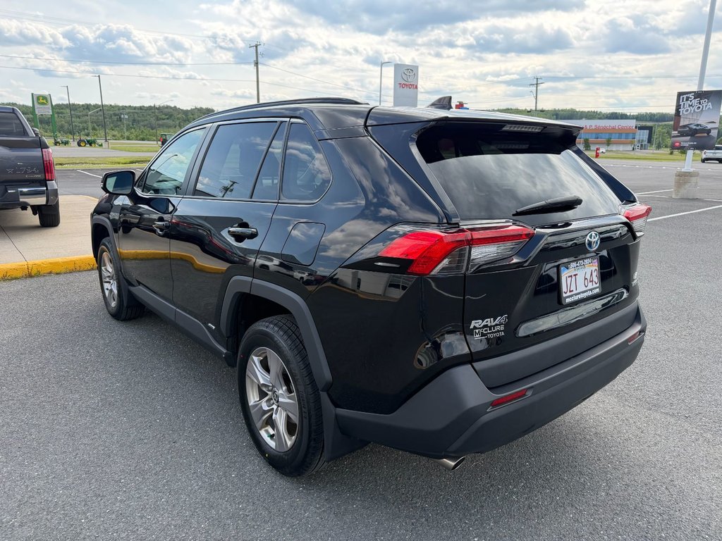 Toyota RAV4 Hybrid LE 2022 à Grand-Sault, Nouveau-Brunswick - 5 - w1024h768px