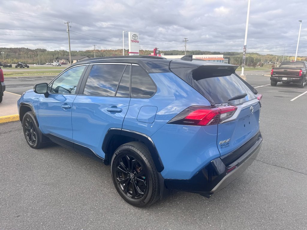 Toyota RAV4 Hybrid XSE 2023 à Grand-Sault, Nouveau-Brunswick - 5 - w1024h768px