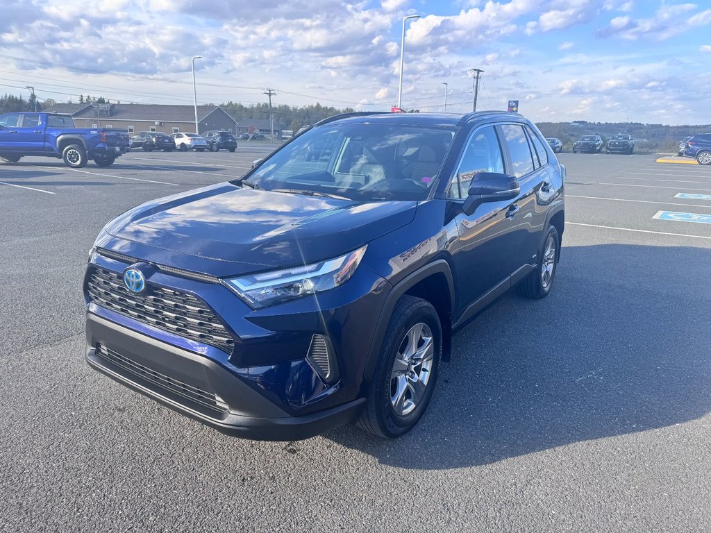 2023 Toyota RAV4 Hybrid XLE in Grand Falls, New Brunswick - 7 - w1024h768px