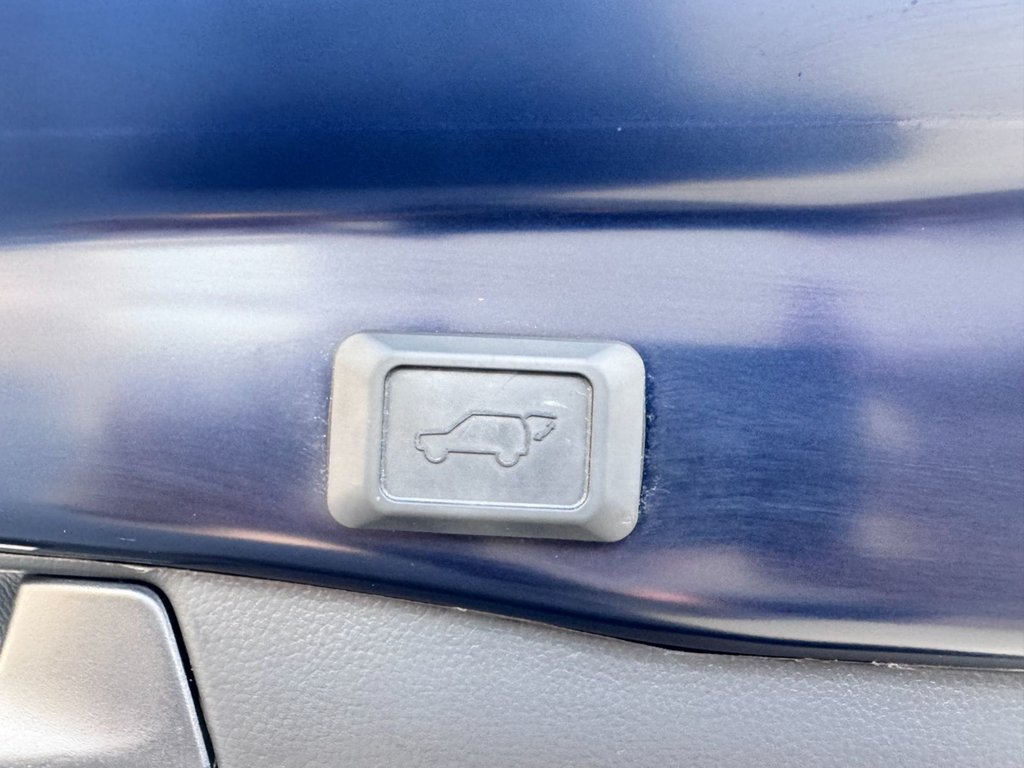 2023 Toyota RAV4 Hybrid XLE in Grand Falls, New Brunswick - 13 - w1024h768px