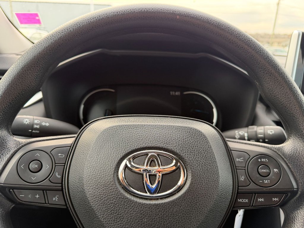 Toyota RAV4 Hybrid LE 2023 à Grand-Sault, Nouveau-Brunswick - 16 - w1024h768px