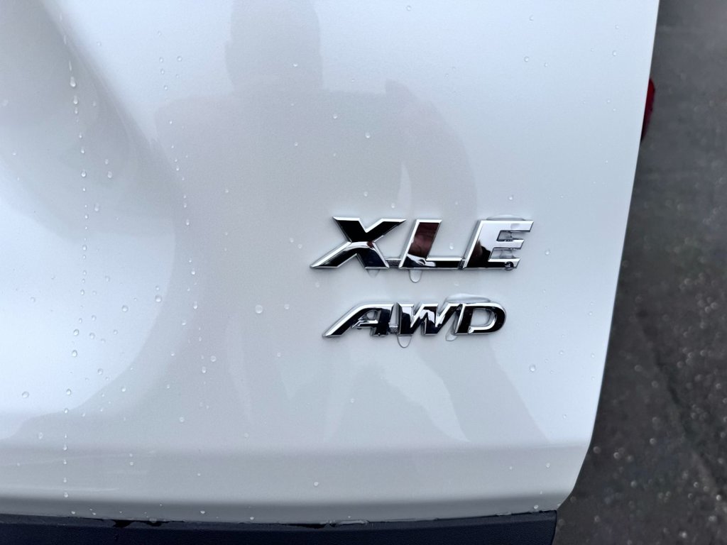 Toyota RAV4 XLE 2025 à Grand-Sault, Nouveau-Brunswick - 11 - w1024h768px