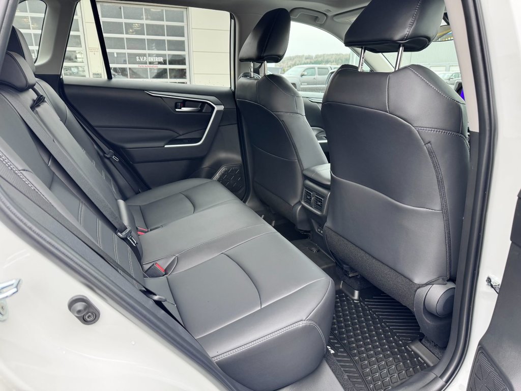Toyota RAV4 XLE 2025 à Grand-Sault, Nouveau-Brunswick - 10 - w1024h768px