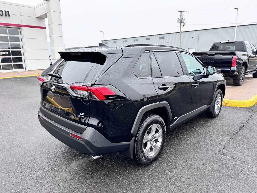 Toyota RAV4 Hybrid LE 2025 à Grand-Sault, Nouveau-Brunswick - 3 - w1024h768px