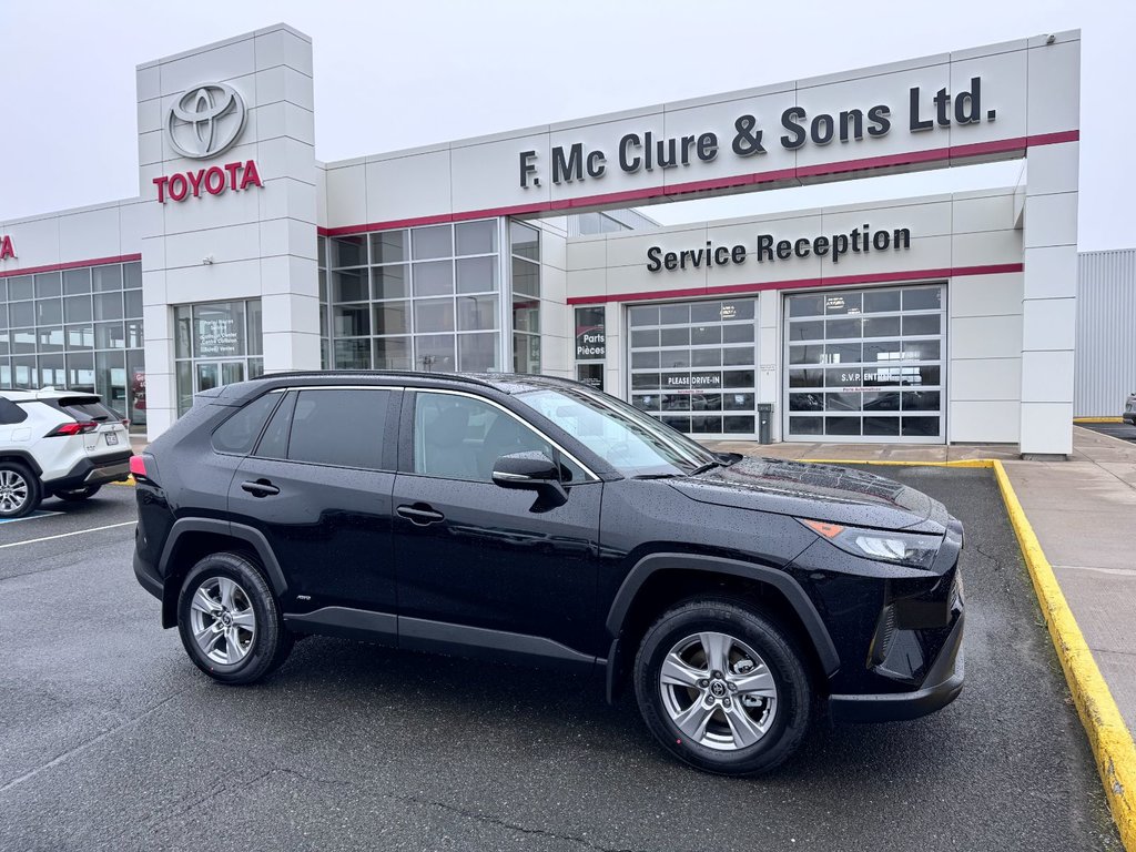 Toyota RAV4 Hybrid LE 2025 à Grand-Sault, Nouveau-Brunswick - 1 - w1024h768px