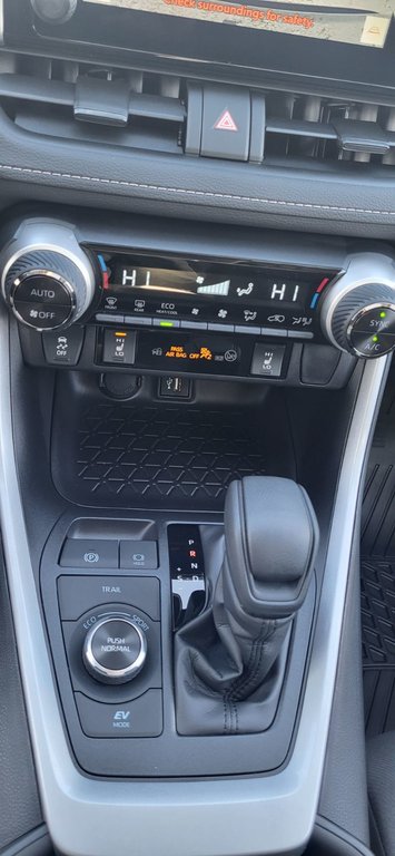 Toyota RAV4 Hybrid XLE 2025 à Grand-Sault, Nouveau-Brunswick - 18 - w1024h768px