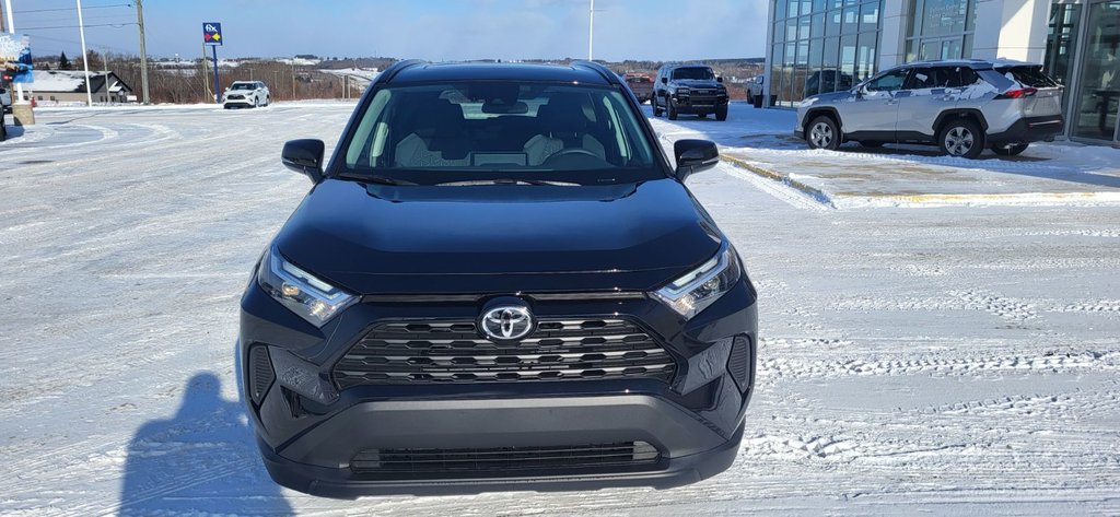 Toyota RAV4 Hybrid XLE 2025 à Grand-Sault, Nouveau-Brunswick - 10 - w1024h768px