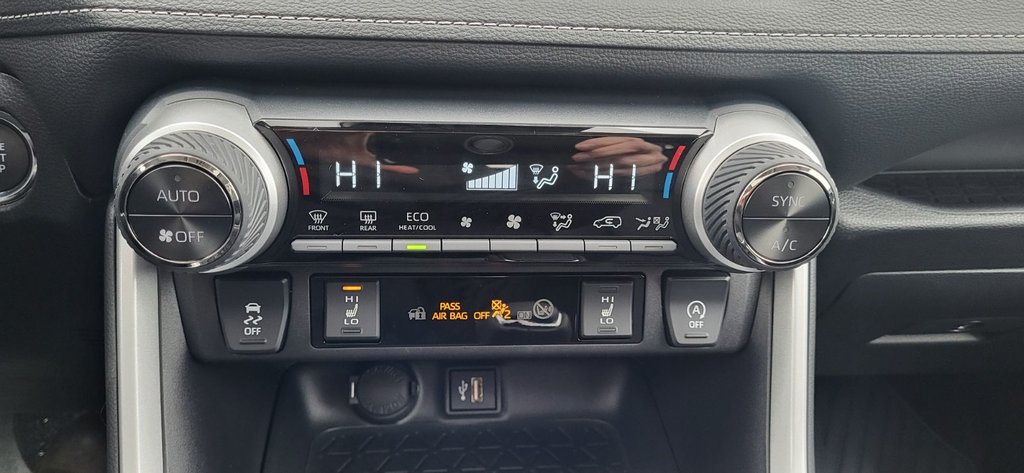 Toyota RAV4 XLE PREMIUM 2025 à Grand-Sault, Nouveau-Brunswick - 19 - w1024h768px