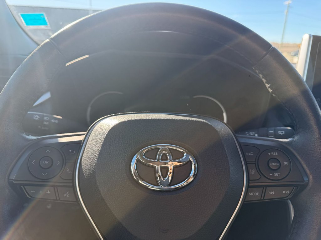 Toyota RAV4 Hybrid XLE 2025 à Grand-Sault, Nouveau-Brunswick - 16 - w1024h768px