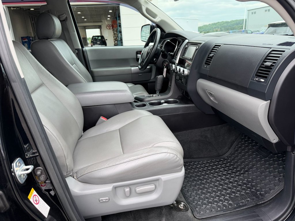 Toyota Sequoia Limited 2018 à Grand-Sault, Nouveau-Brunswick - 10 - w1024h768px