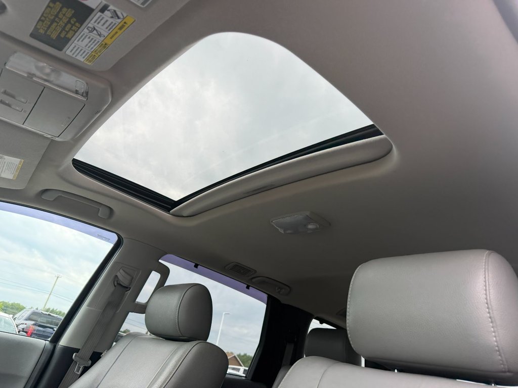 Toyota Sequoia Limited 2018 à Grand-Sault, Nouveau-Brunswick - 22 - w1024h768px