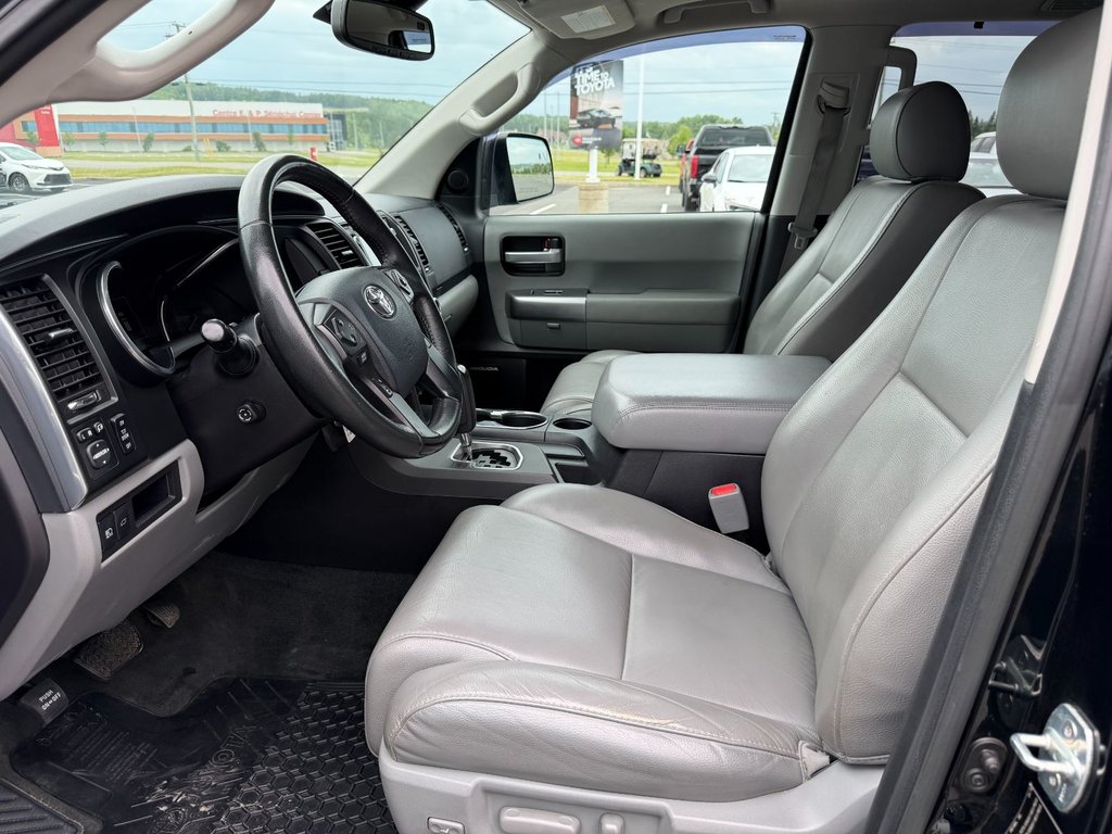 Toyota Sequoia Limited 2018 à Grand-Sault, Nouveau-Brunswick - 16 - w1024h768px
