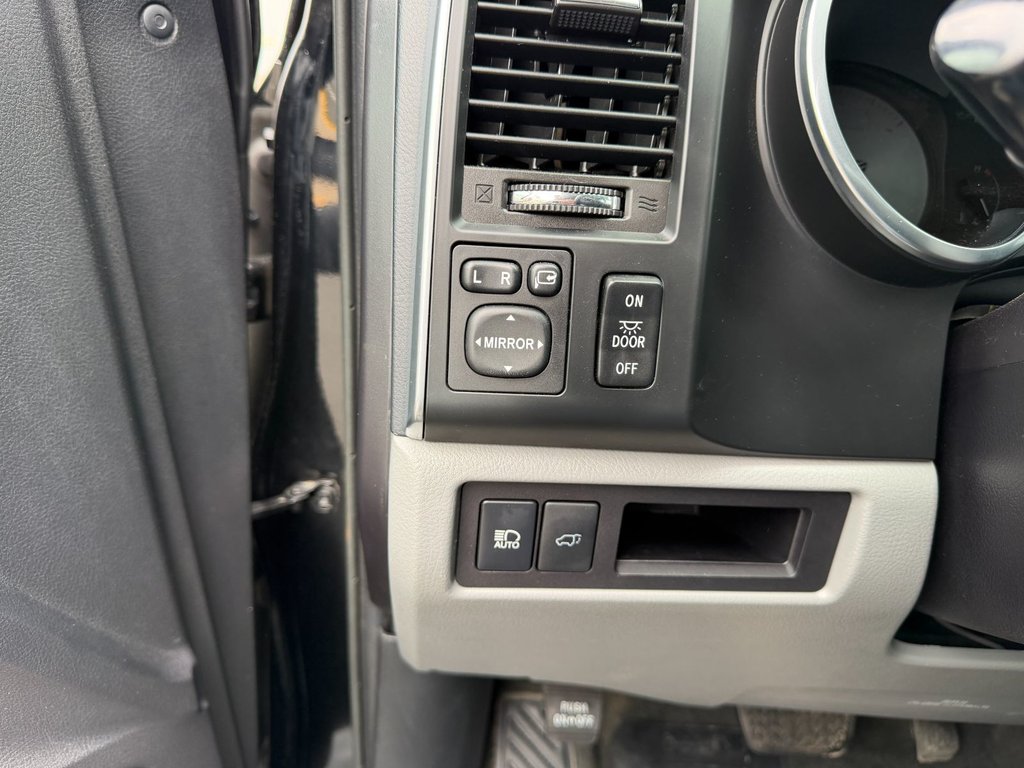 Toyota Sequoia Limited 2018 à Grand-Sault, Nouveau-Brunswick - 17 - w1024h768px