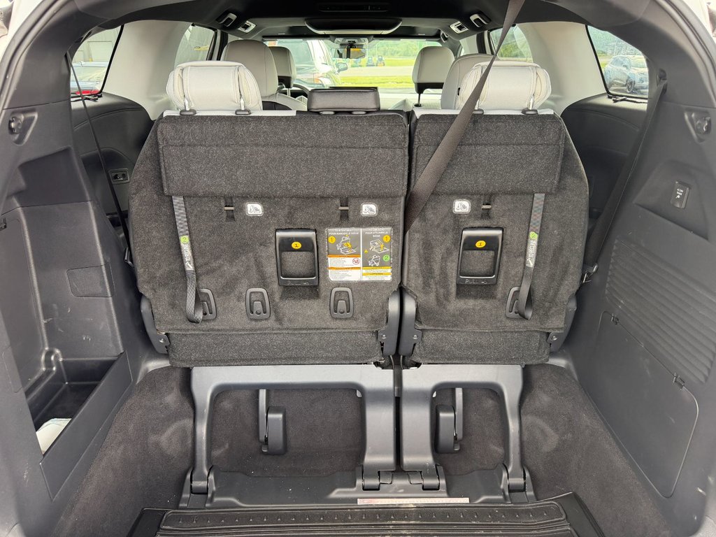 Toyota Sienna Hybrid XSE AWD 7 PASSENGER 2026 à Grand-Sault, Nouveau-Brunswick - 13 - w1024h768px
