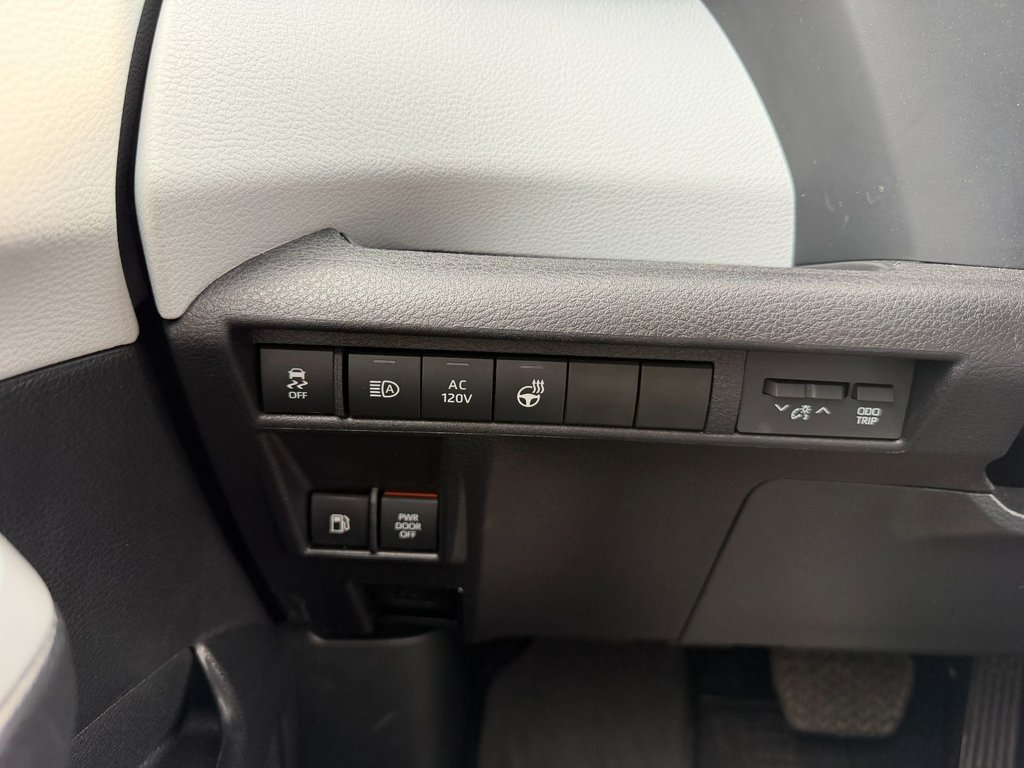 Toyota Sienna Hybrid XSE AWD 7 PASSENGER 2026 à Grand-Sault, Nouveau-Brunswick - 17 - w1024h768px