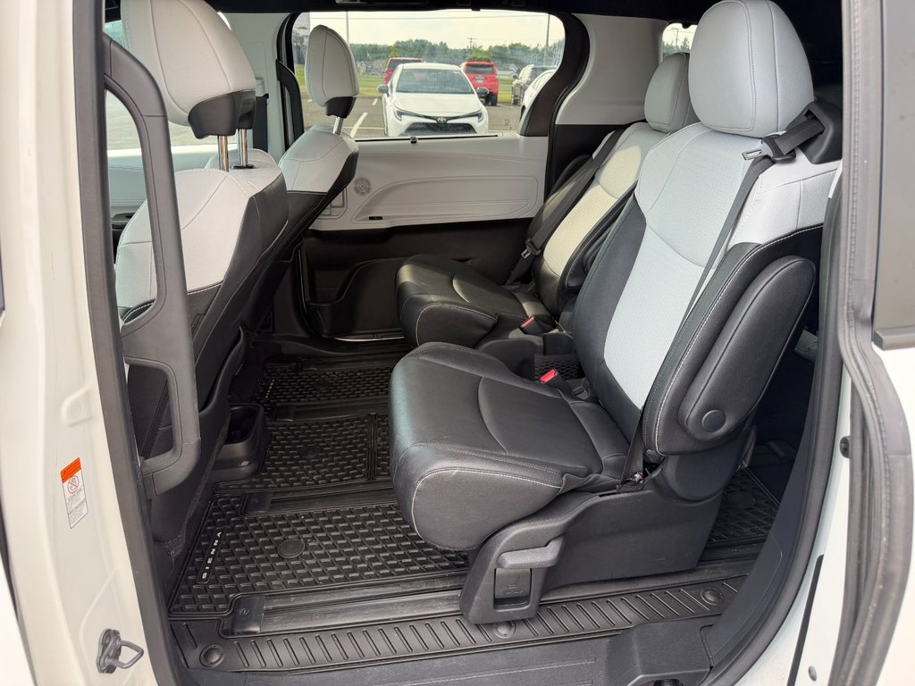 Toyota Sienna Hybrid XSE AWD 7 PASSENGER 2026 à Grand-Sault, Nouveau-Brunswick - 15 - w1024h768px
