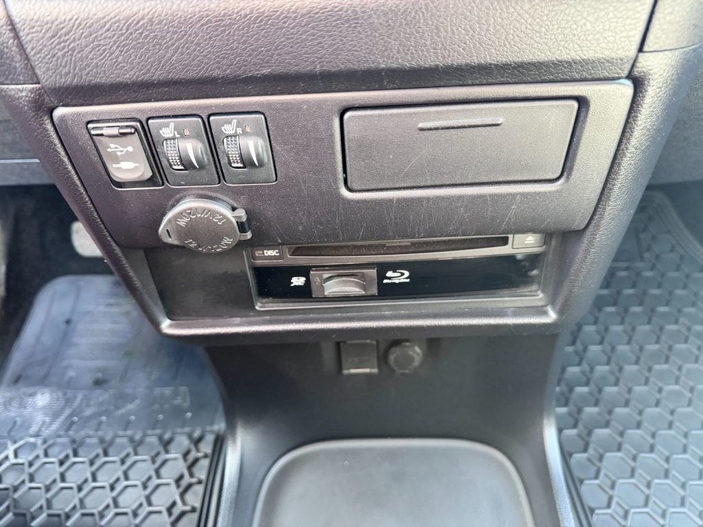 2017 Toyota Sienna LIMITED AWD in Grand Falls, New Brunswick - 21 - w1024h768px
