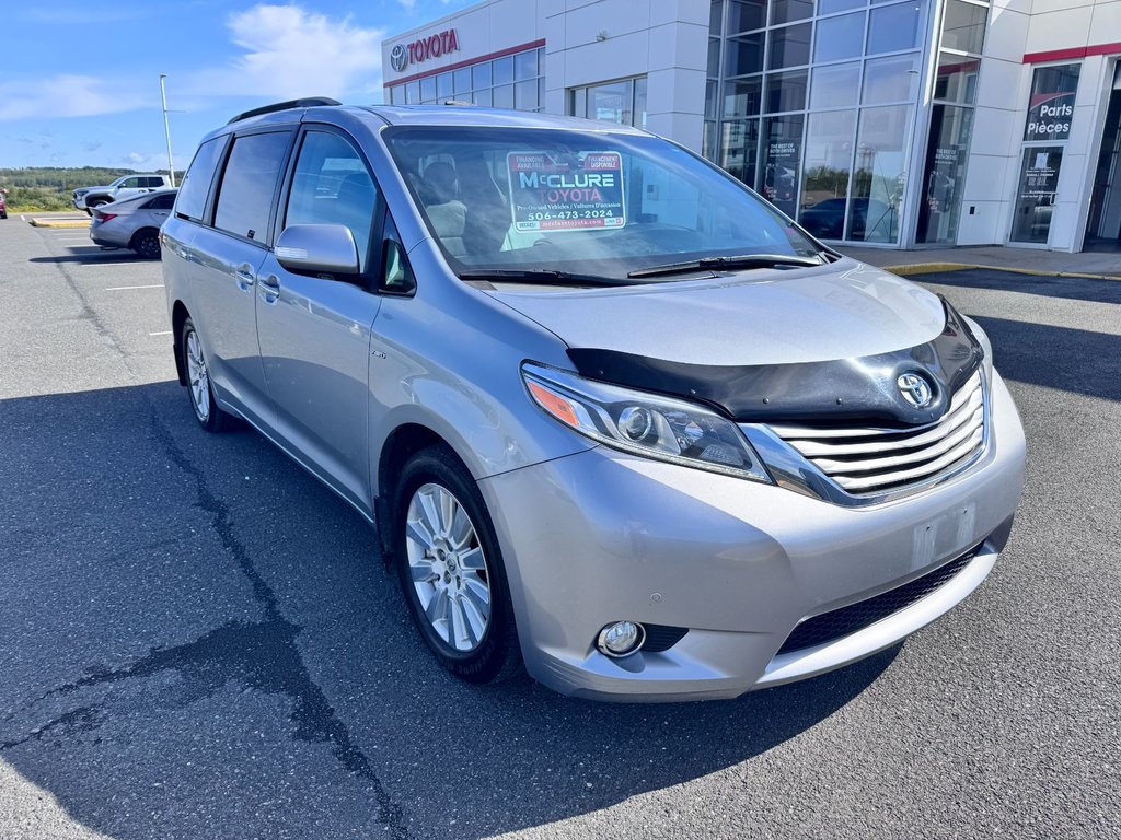 2017 Toyota Sienna LIMITED AWD in Grand Falls, New Brunswick - 10 - w1024h768px