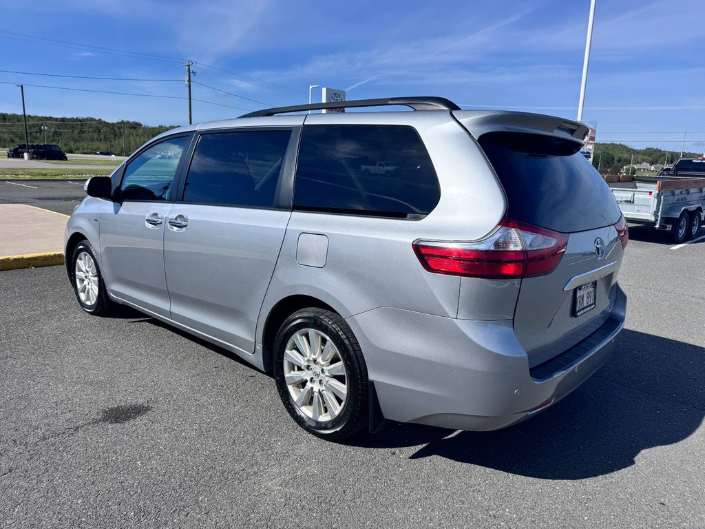 2017 Toyota Sienna LIMITED AWD in Grand Falls, New Brunswick - 6 - w1024h768px