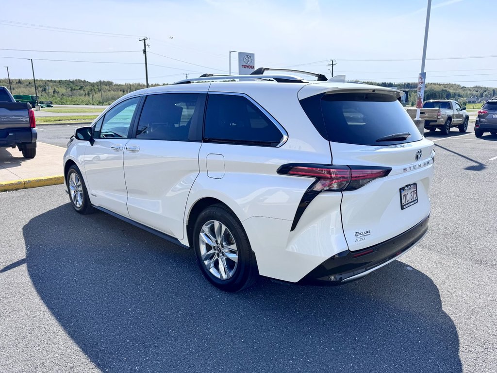 2021 Toyota Sienna LIMITED AWD in Grand Falls, New Brunswick - 5 - w1024h768px