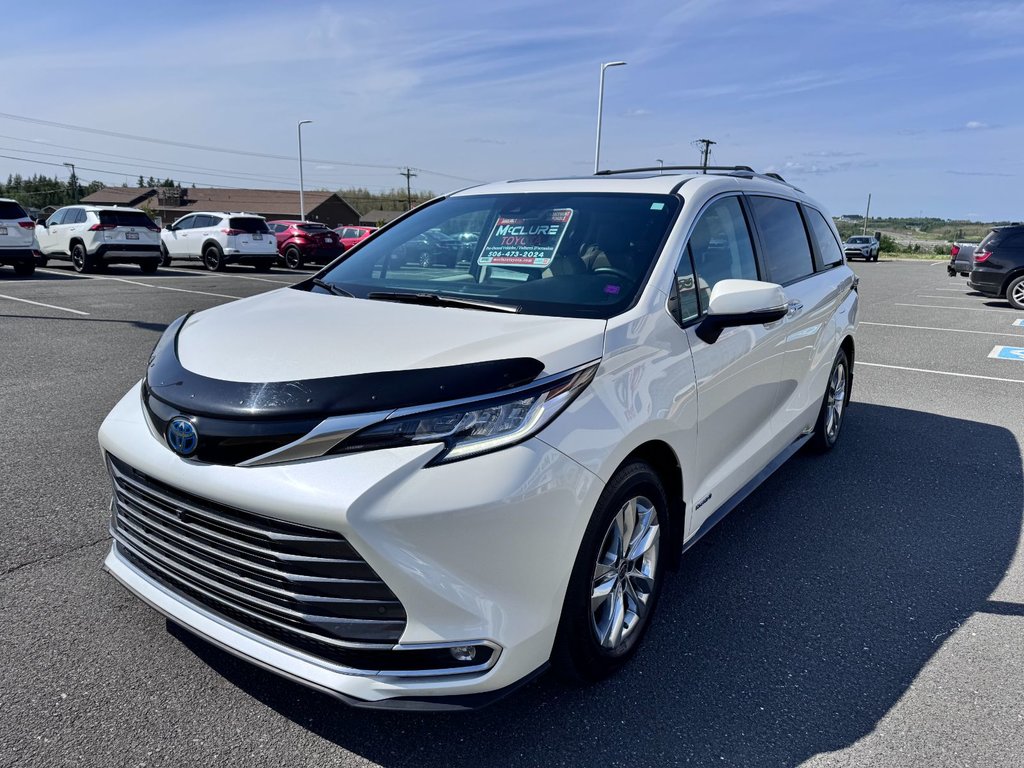 2021 Toyota Sienna LIMITED AWD in Grand Falls, New Brunswick - 7 - w1024h768px