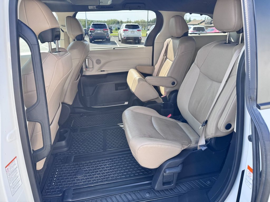 2021 Toyota Sienna LIMITED AWD in Grand Falls, New Brunswick - 14 - w1024h768px