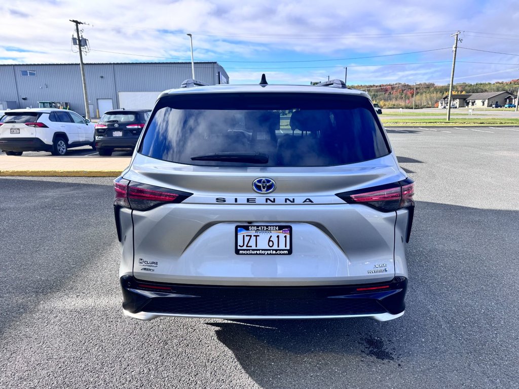 2022 Toyota Sienna HYBRID XSE in Grand Falls, New Brunswick - 4 - w1024h768px