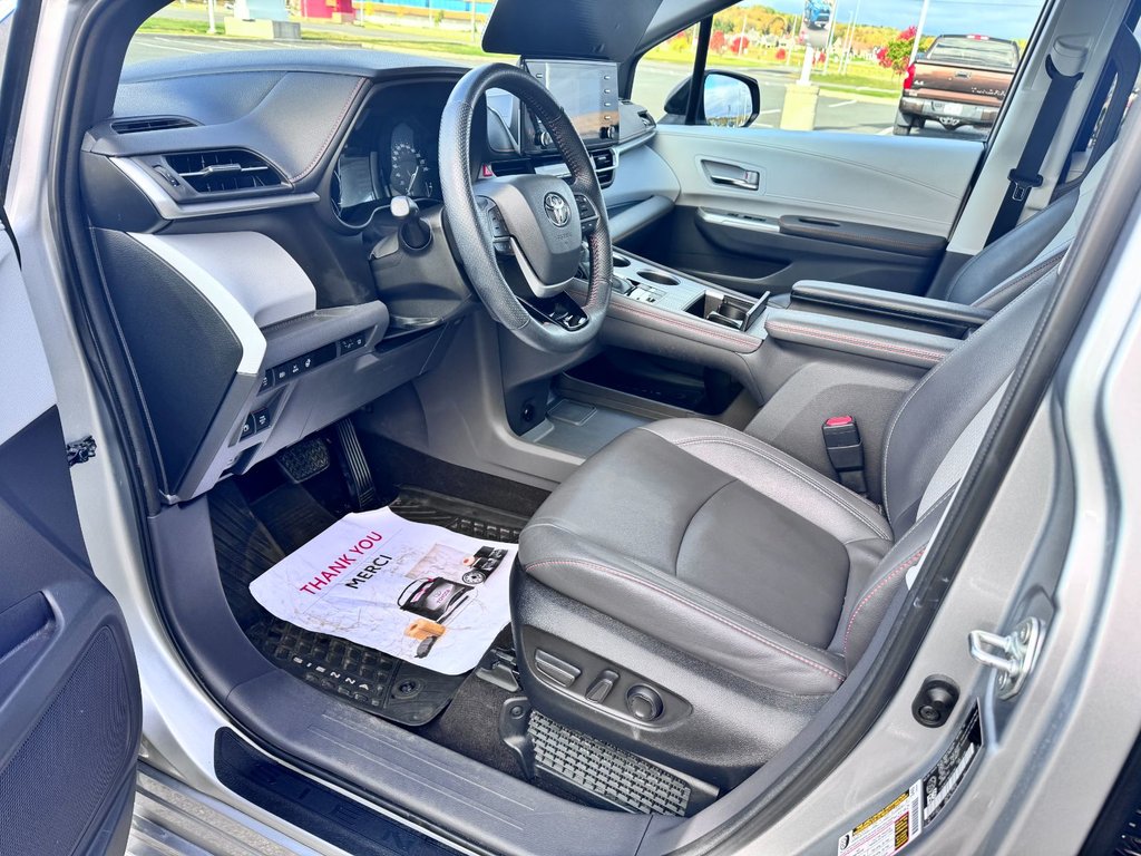 2022 Toyota Sienna HYBRID XSE in Grand Falls, New Brunswick - 15 - w1024h768px